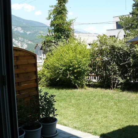 Studio Entre Savines Et Embrun Pres Du Lac De Serreponcon Crots Exteriör bild